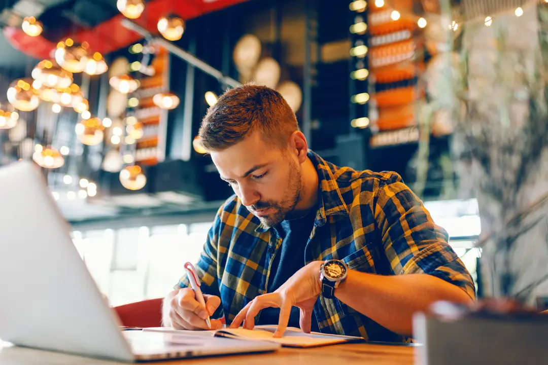 Side Hustles That Actually Make Money: A Realistic Guide