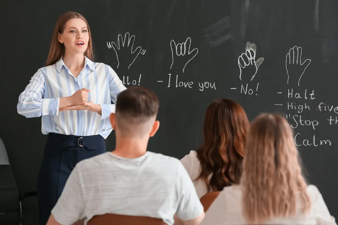 Learning a New Language: Most Effective Methods (Not Duolingo Alone)