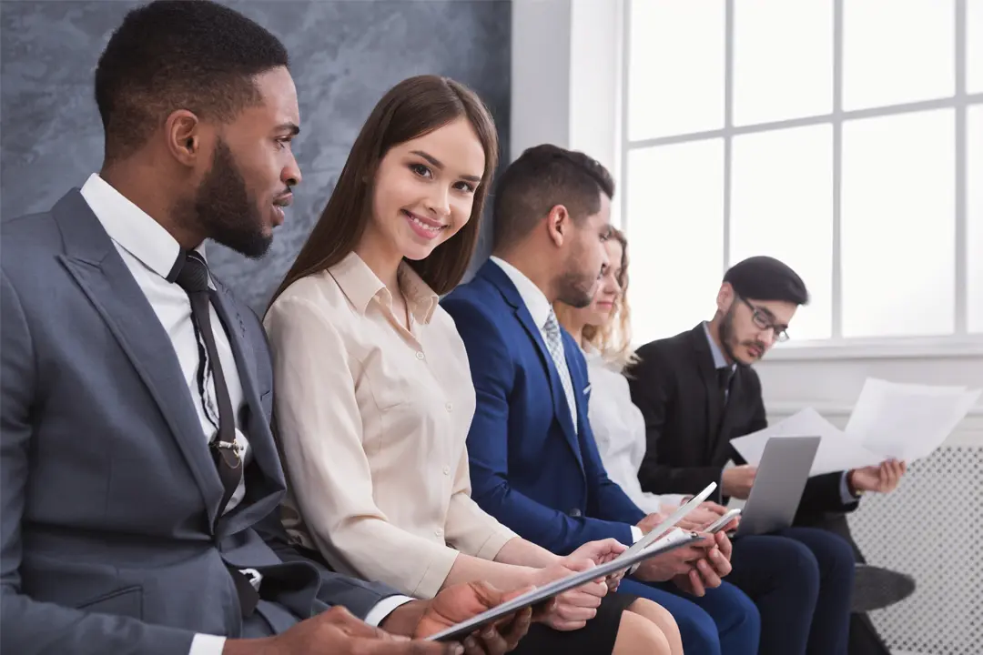 How to Network Without Being Awkward: LinkedIn and In-Person Strategies