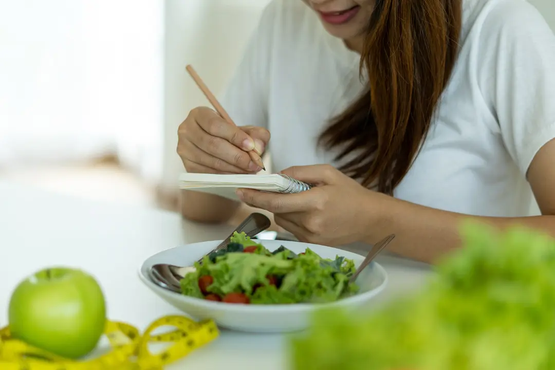 Meal Planning 101: Weekly Prep Strategy to Save Time and Money