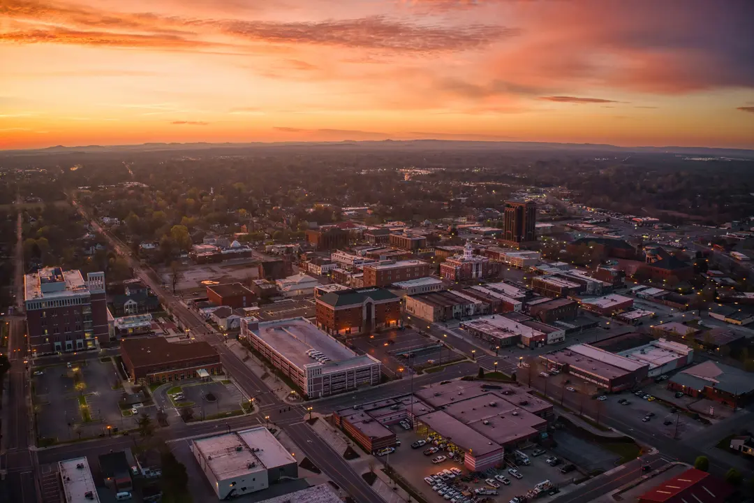 Tennessee 101: Nashville Music, Memphis BBQ, and No Income Tax