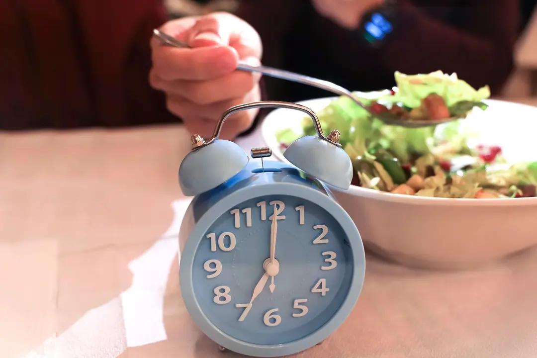 Intermittent Fasting 101: 16/8 vs OMAD vs 5:2 and Weight Loss Reality