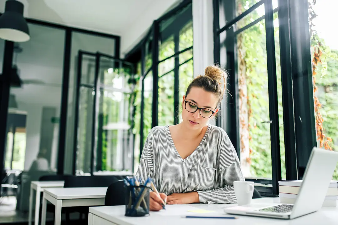 How to Write a Winning College Essay That Admissions Officers Love