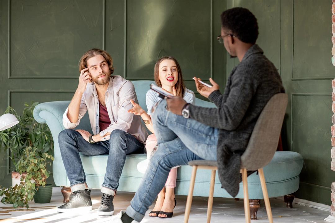 Setting Healthy Boundaries: The Secret to Long-Lasting Friendships and Love