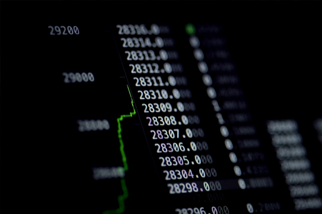 Smart Shopping 101: How to Use Price Trackers to Never Pay Full Price Again