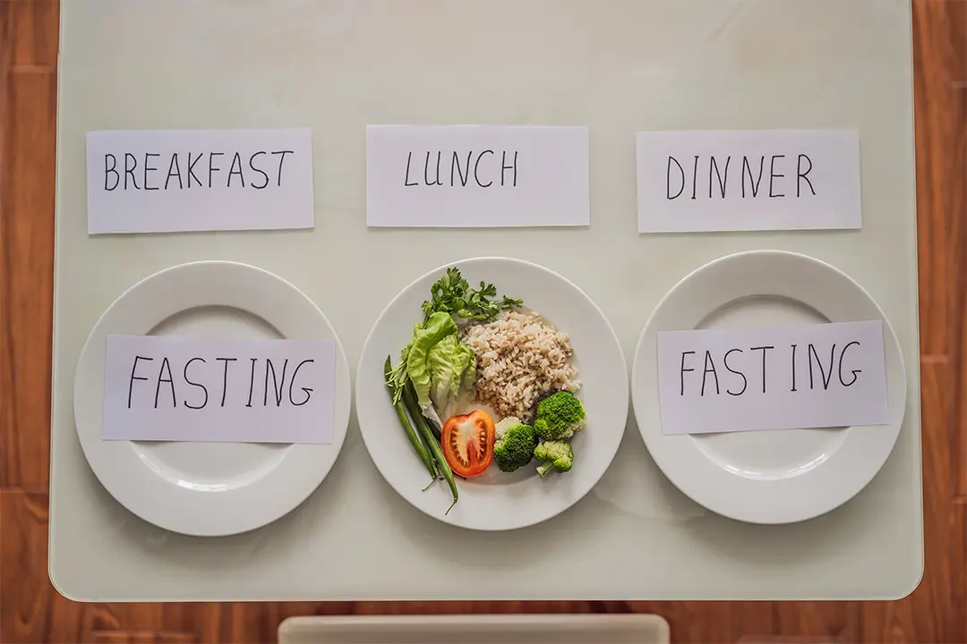 Intermittent Fasting for Beginners: Benefits and Common Pitfalls