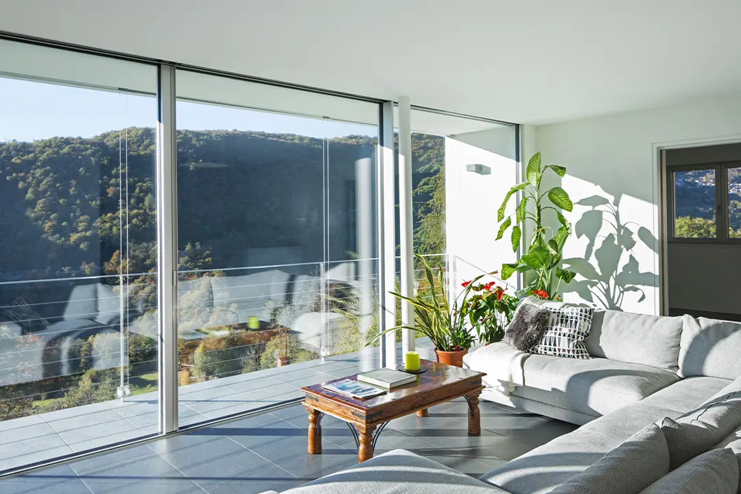 Minimalist Interior Design: How to Declutter Your Living Space